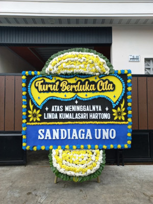 Papan Bunga Duka di Merapi Barat